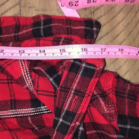 Superdry Unisex Classic Cotton Flannel in Red & White Buffalo Check - Picture 12 of 17